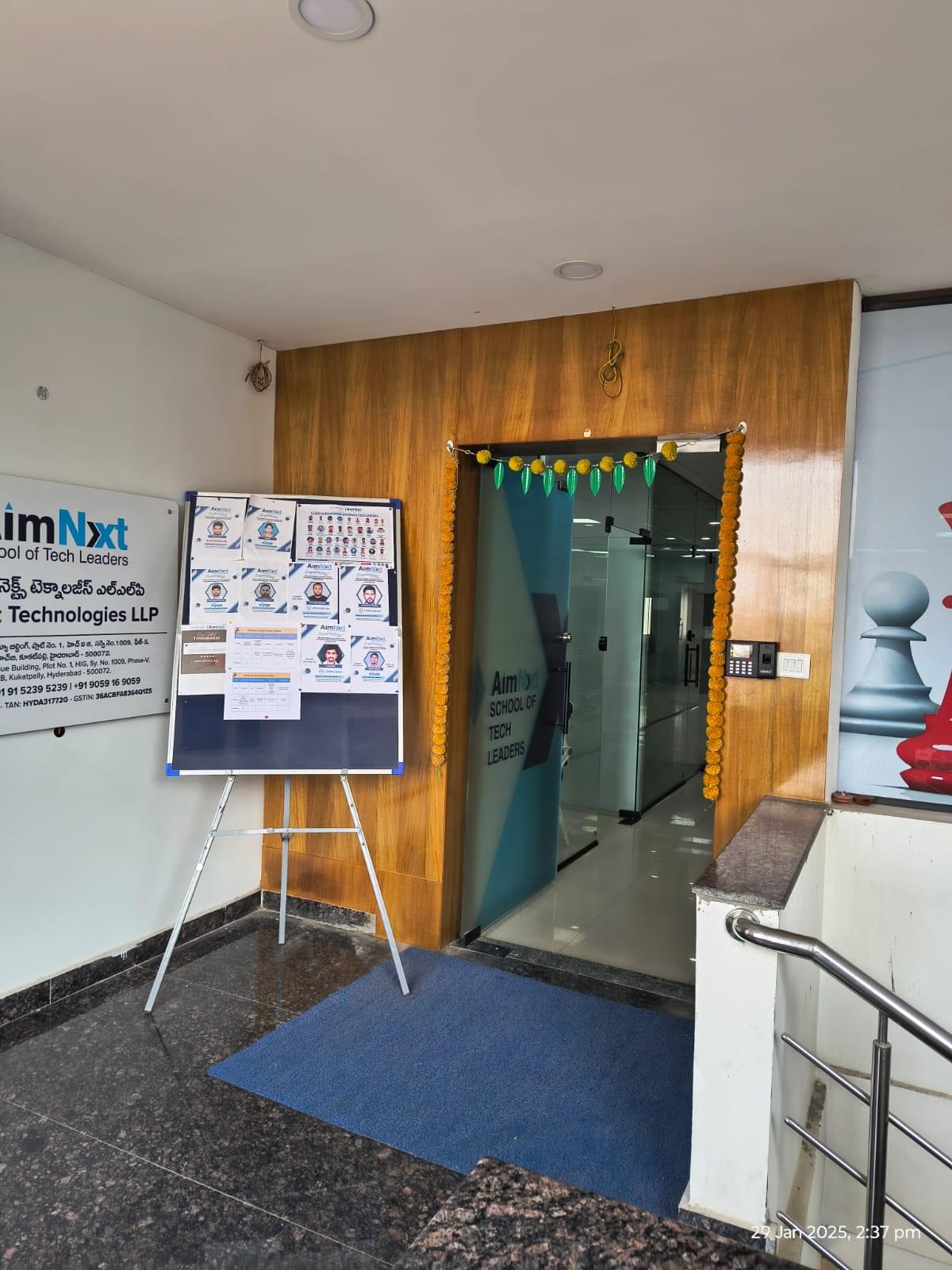 Aimnxt Aimnxt photo 7